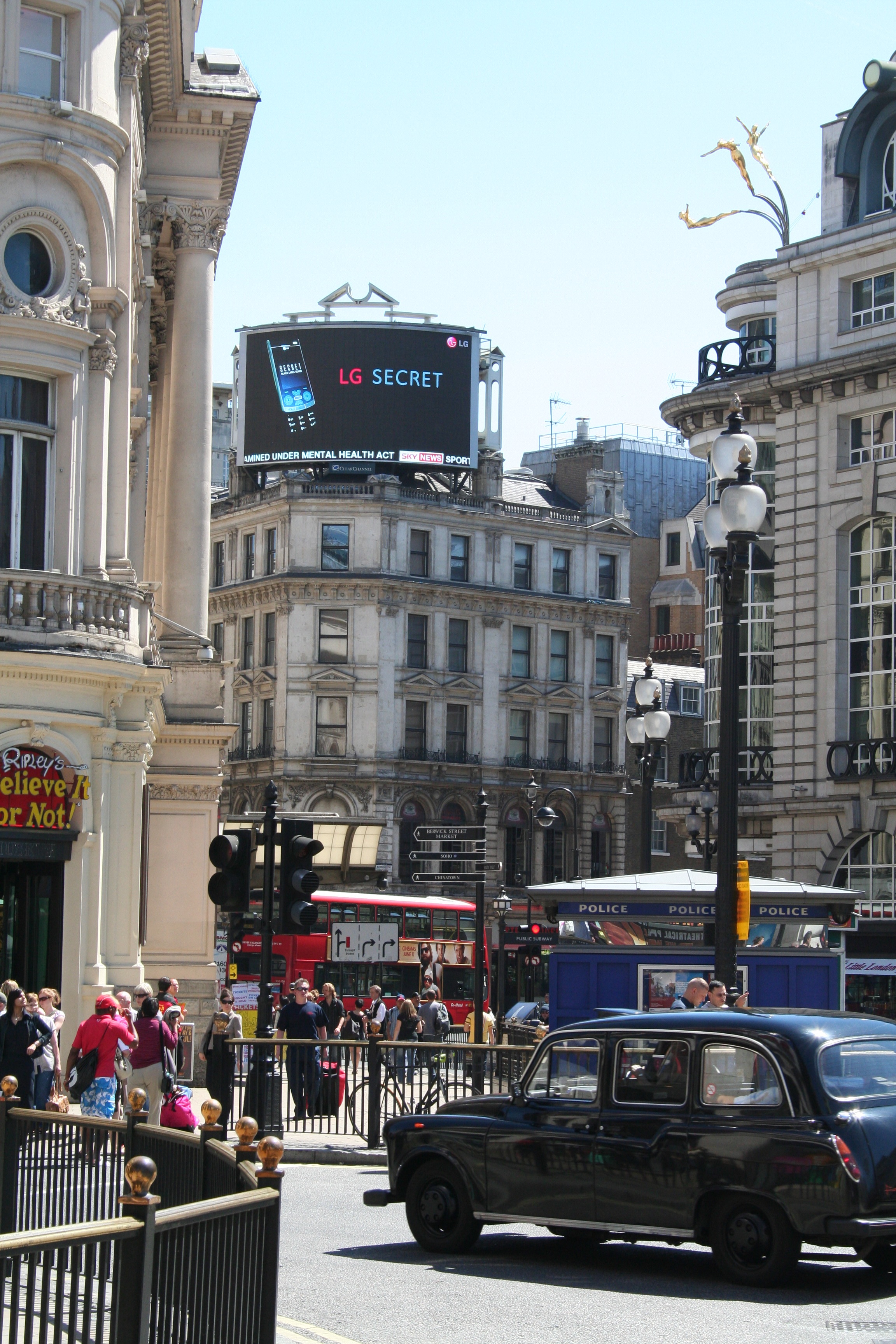 clear channel digital outdoor market insight