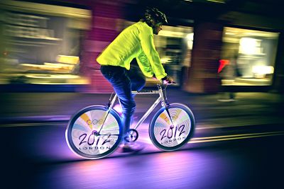 Stationary and mobile OOH campaigns with breakthrough technology