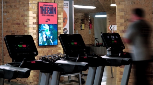 Reach Active Audiences with Digital 6-Sheets in Gyms